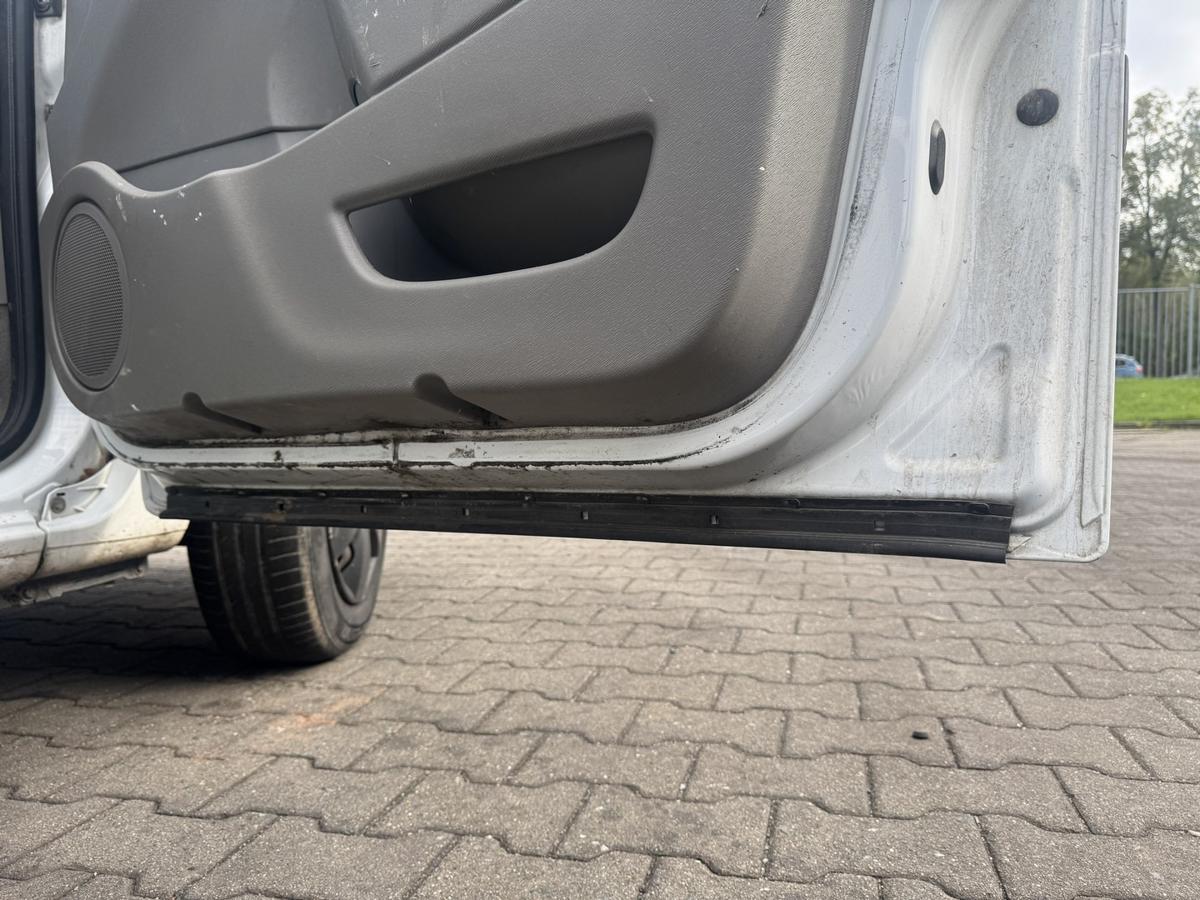 Renault Kangoo 2 original T&uuml;r vorn rechts Wei&szlig; Rohbau Bj.2008